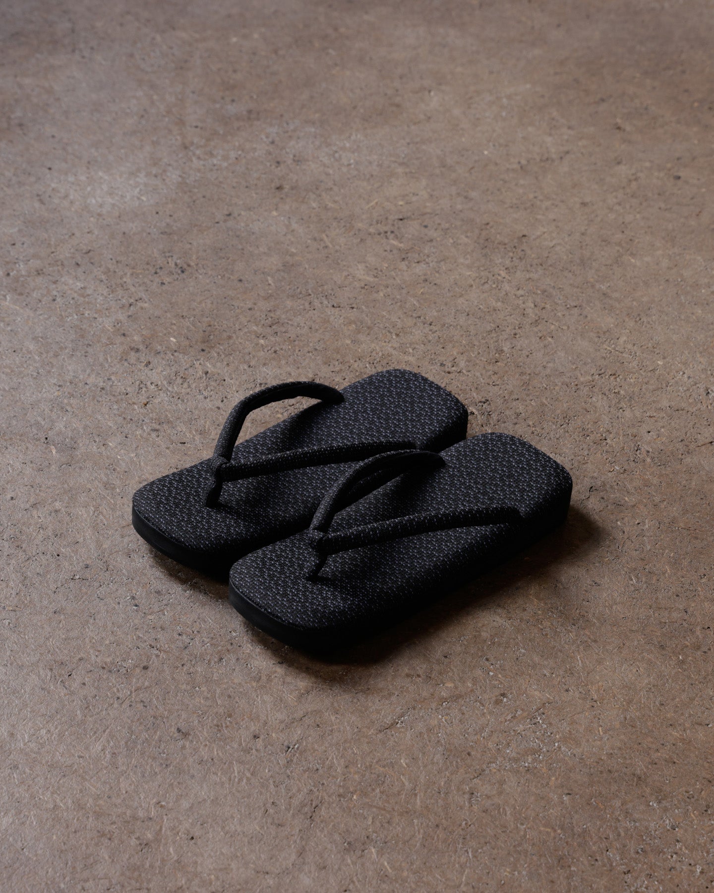 Zori — Navy | Hakimono Sekizuka<br>Vague Original