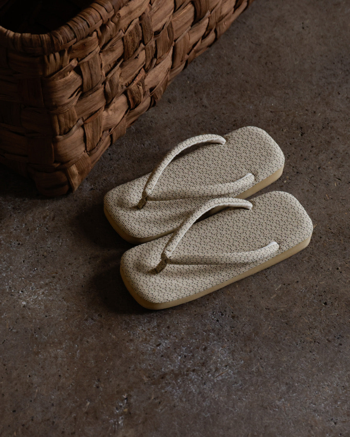 Zori — Beige | Hakimono Sekizuka<br>Vague Original