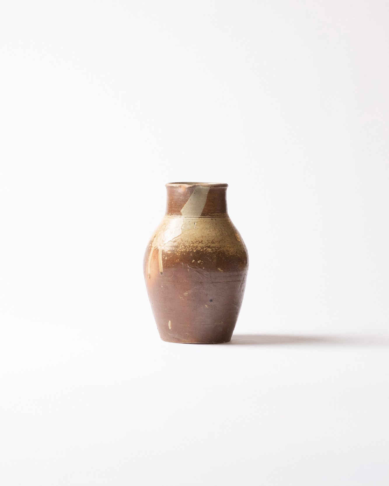 大ぶりの陶製水差し<br>Nicolas Trembley