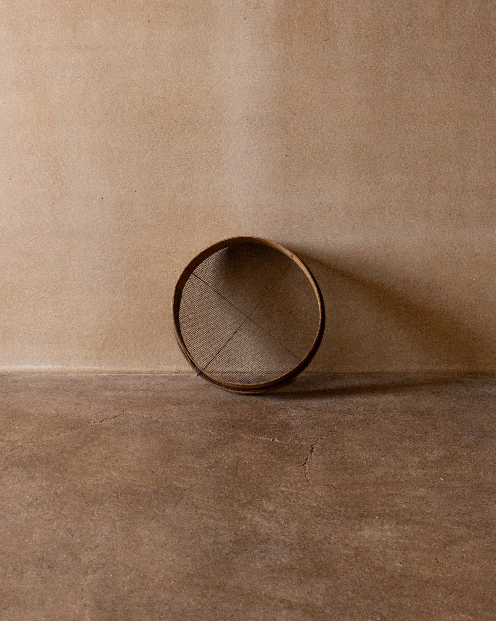 Wooden grain sieve