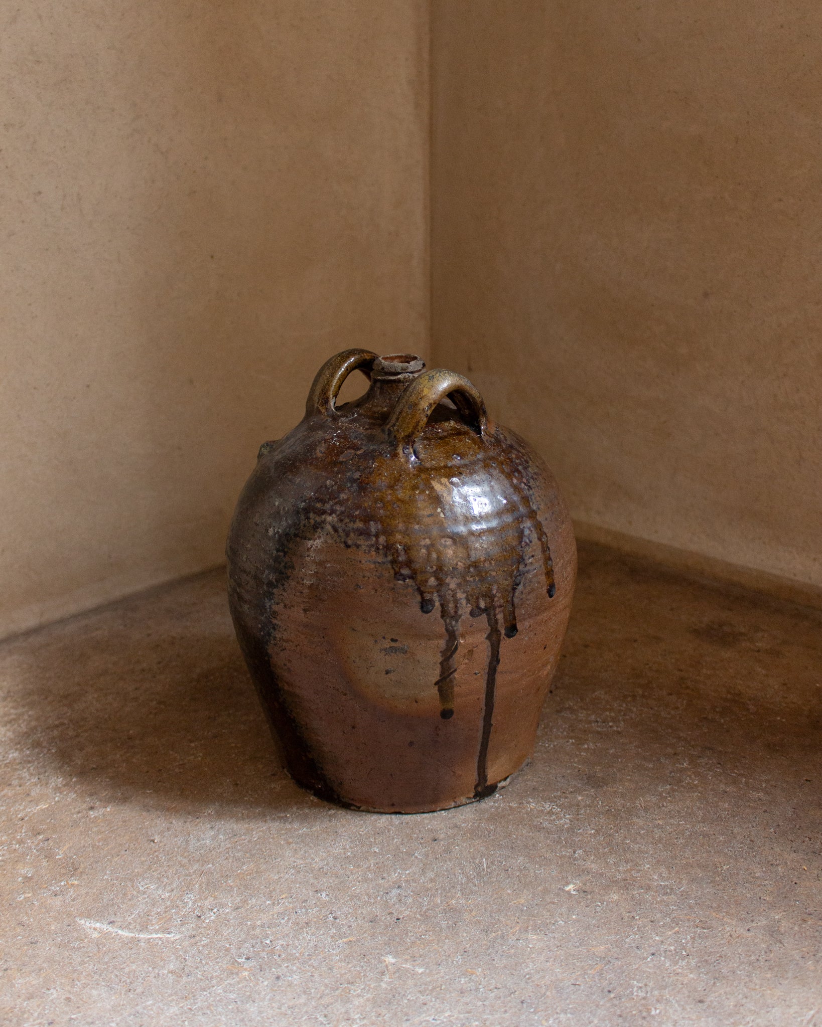 Double-handled stoneware jug