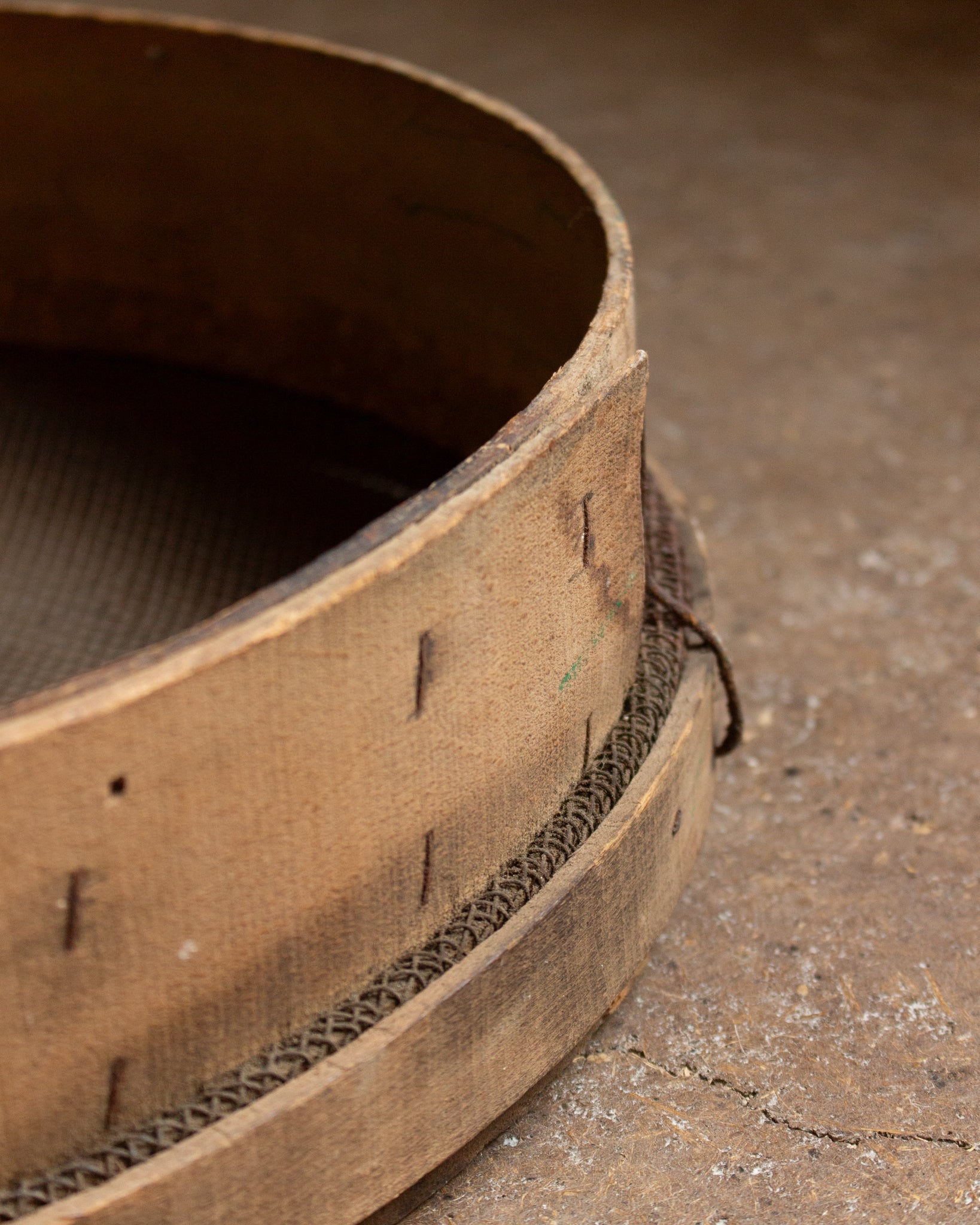 Wooden grain sieve