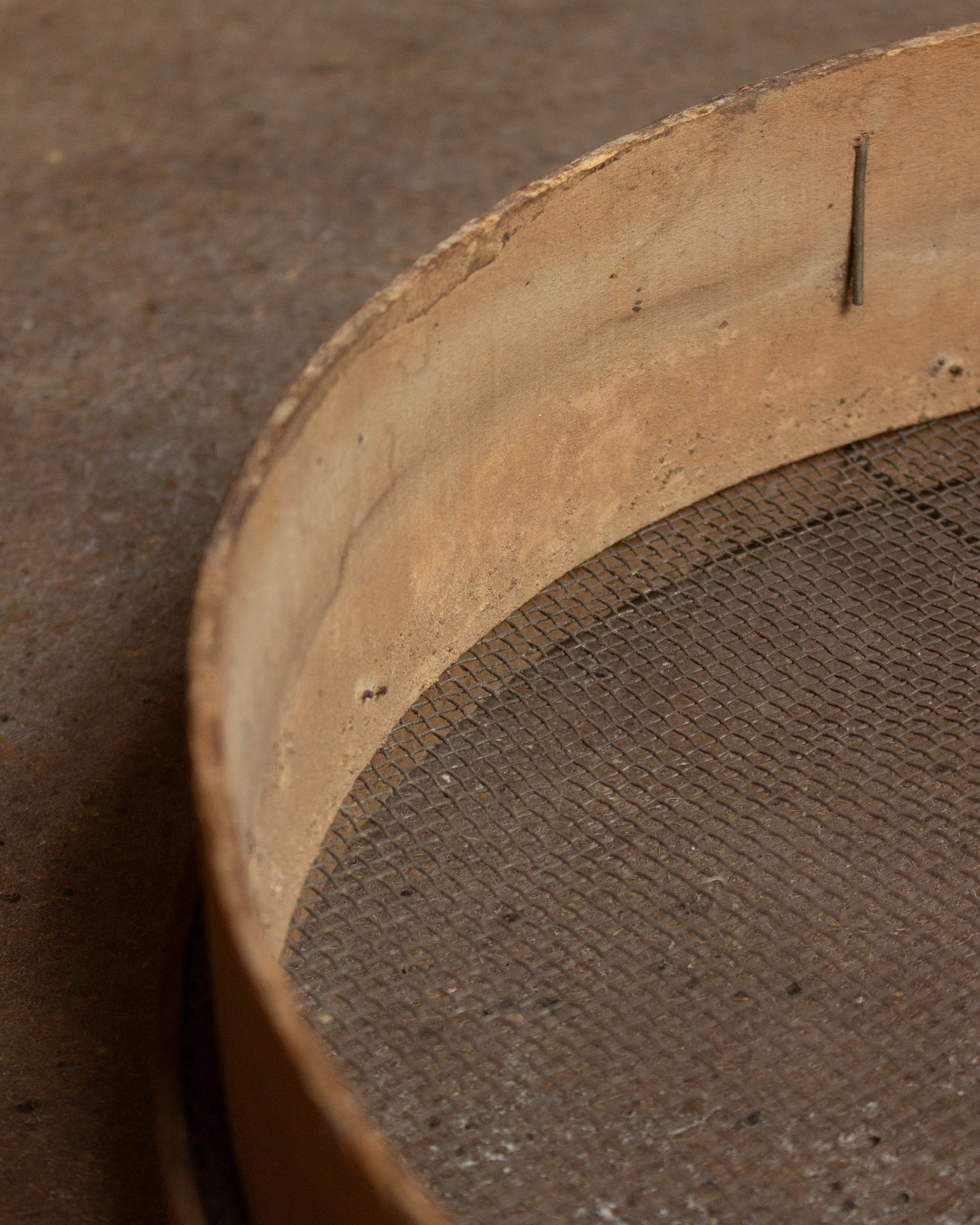 Wooden grain sieve