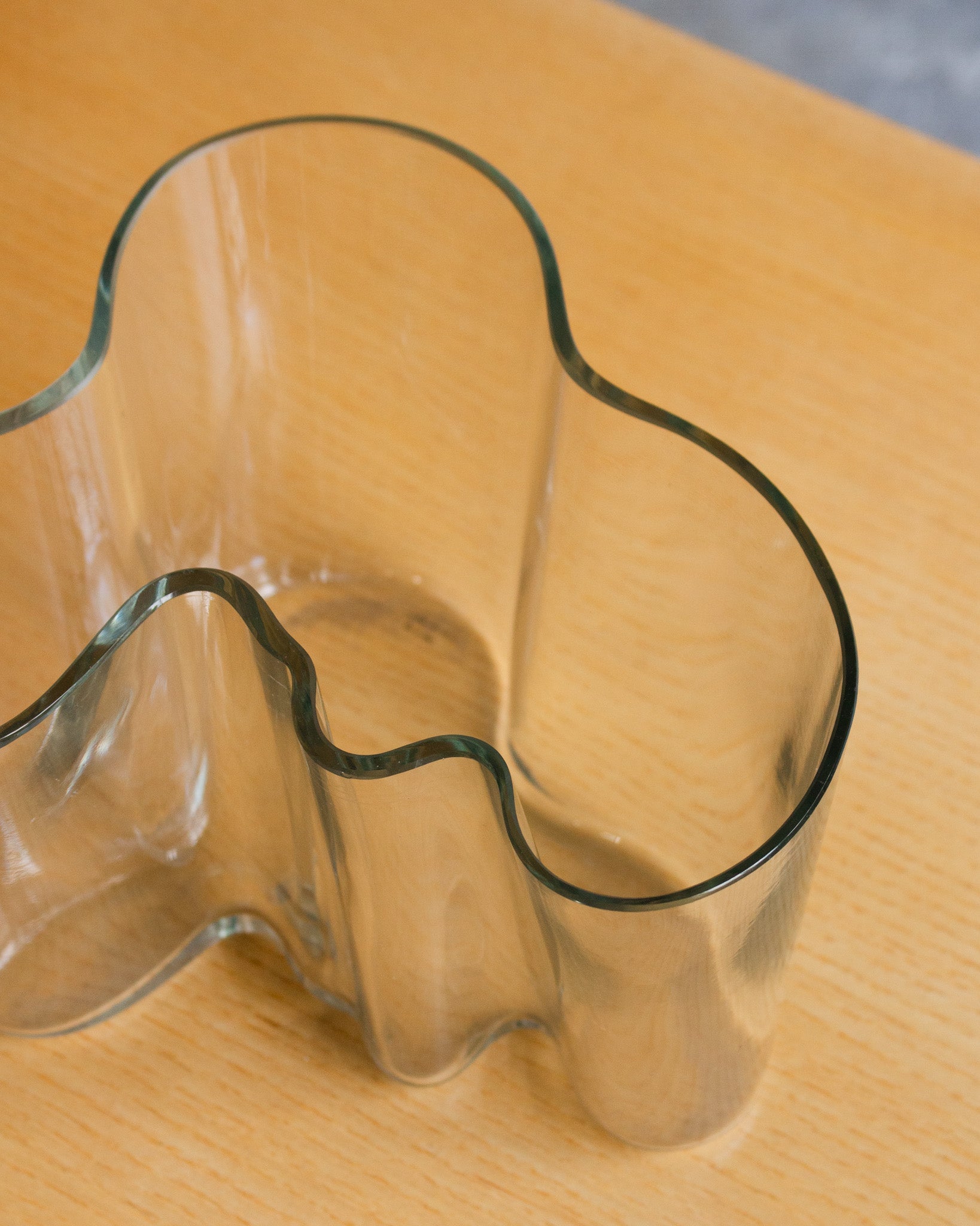 Savoy Vase<br>Artek